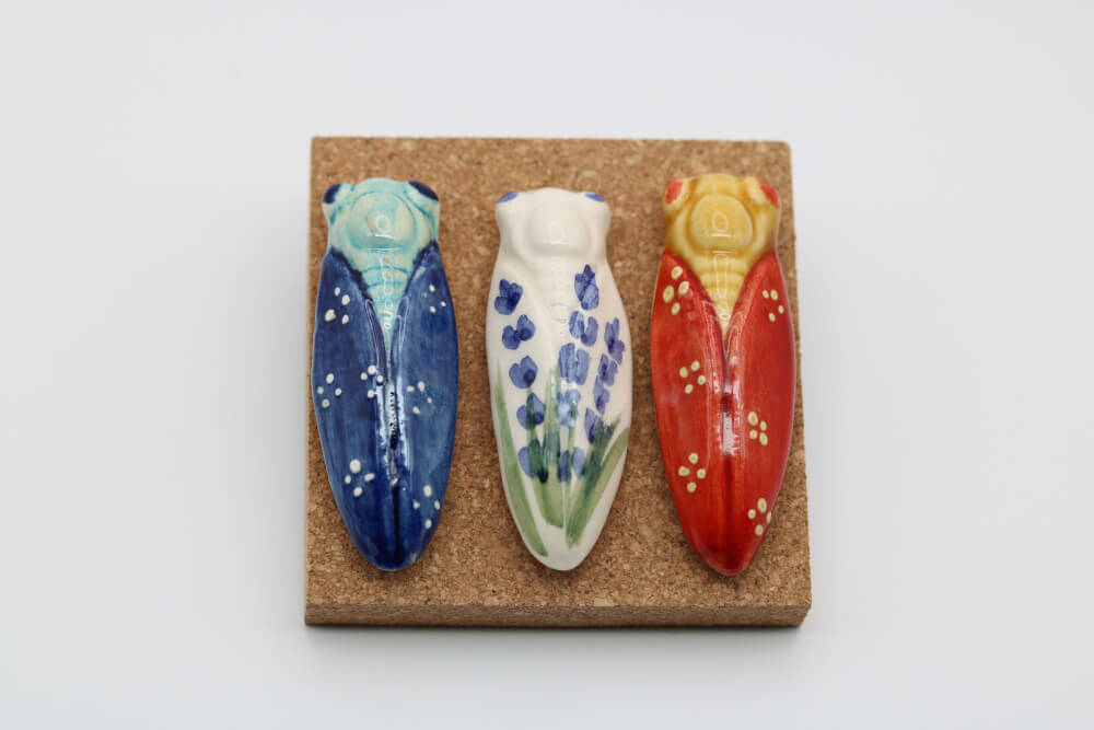 Handmade Mini Ceramic Cicada Refrigerator Magnets from Provence - Cera d'Art Decor