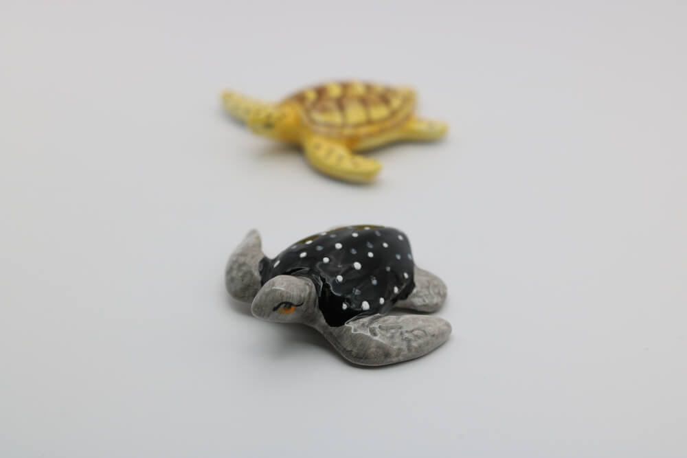 Mini Ceramic French Mediterranean Papo Leatherback Sea Turtle Magnet